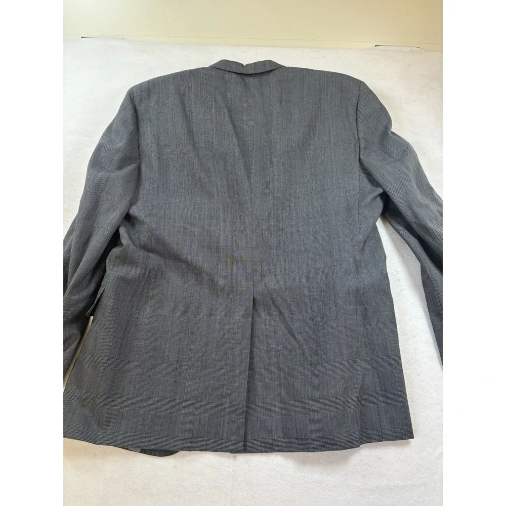 Jos A Bank Mens 42R Sport Coat Gray Wool Glen Plaid Two Button Jacket‎ Classic